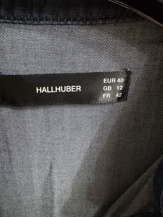 Продам женские кроссовки