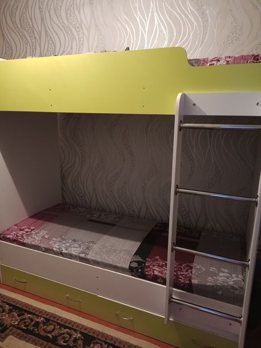 Продается двухярусный кровать