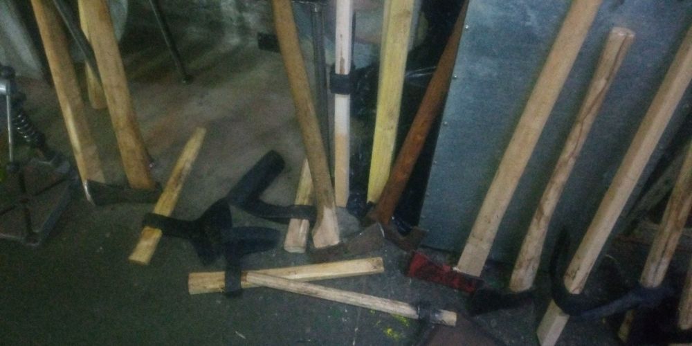 Menghine ,  Nicovale,Placi si chei de fasonat