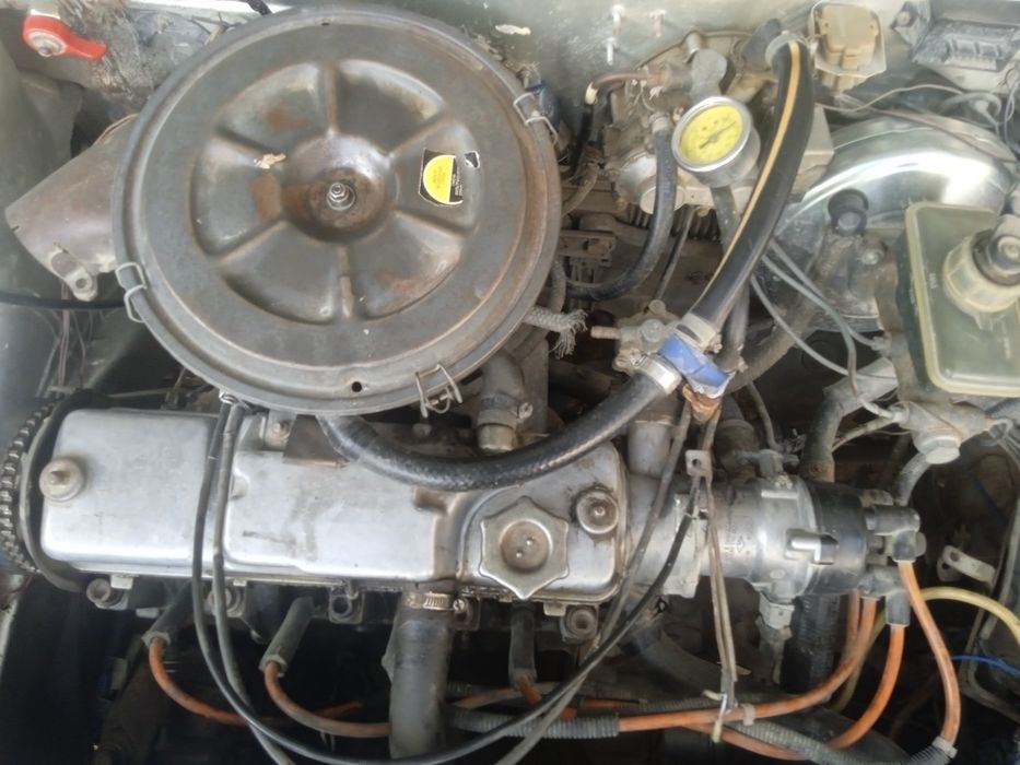 Lada Vaz 21099 yurib turgan mashina.Olgan odam baraka topadi.