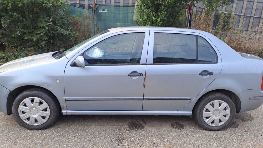 Skoda Fabia 1  2002 berlina