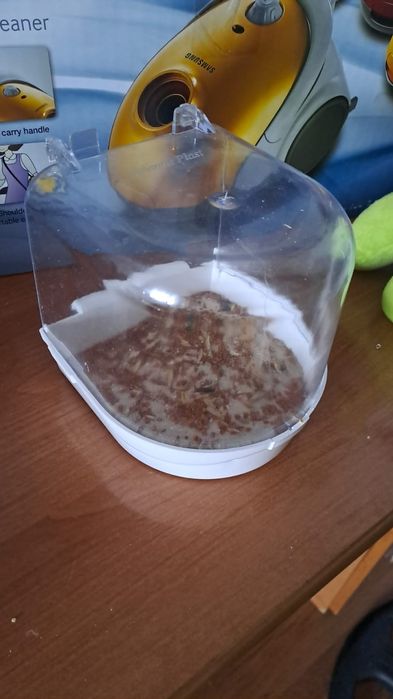 Клетка с совсем пренодлежностясми