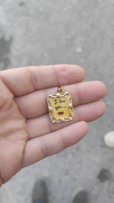 Кулон золотой ,750 проба