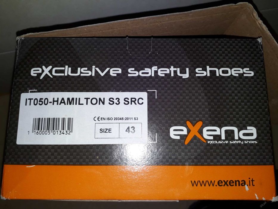 Продават се нови, работни обувки "EXENA"