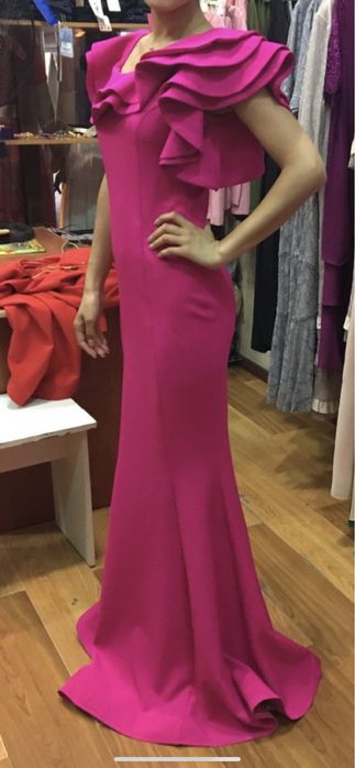 Продам    платье