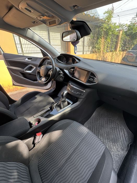 Peugeot 308 1.6 Diesel 92 CP | 2015 | 129.000 km | Jante aliaj