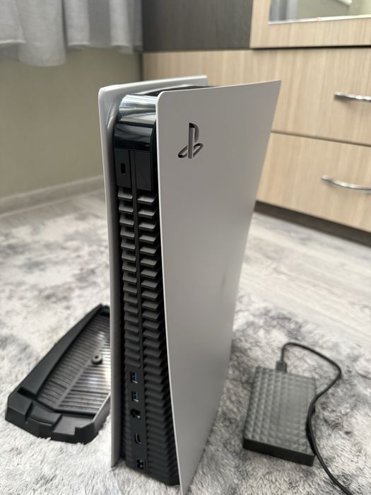 Playstation 5 Disc Drive + 4TB Памет + 2 Стойки