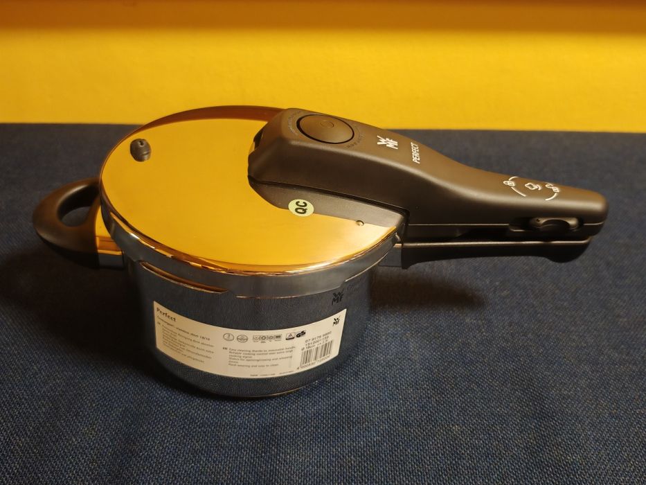 Oala sub presiune WMF Perfect One Pot, 2.5 L