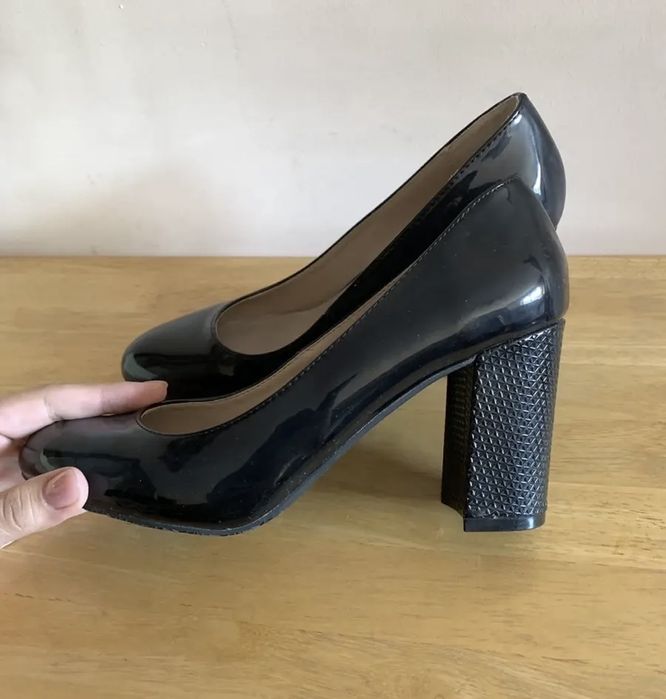 Туфли черные TACCARDI