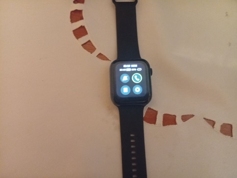 Vând smartwatch funcțional