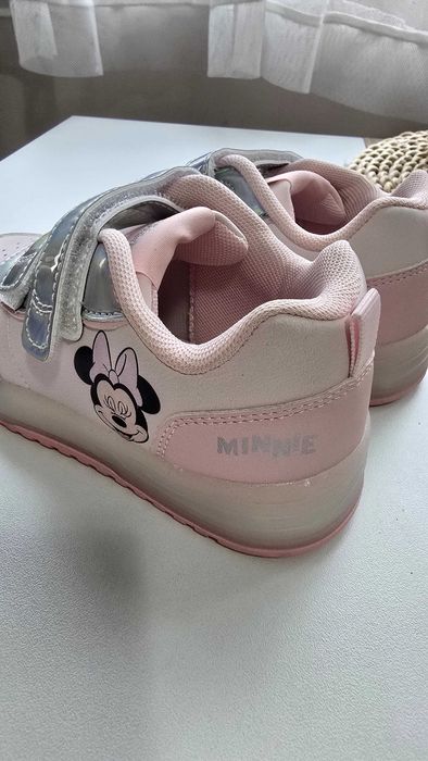 Светещи маратонки Minnie mouse