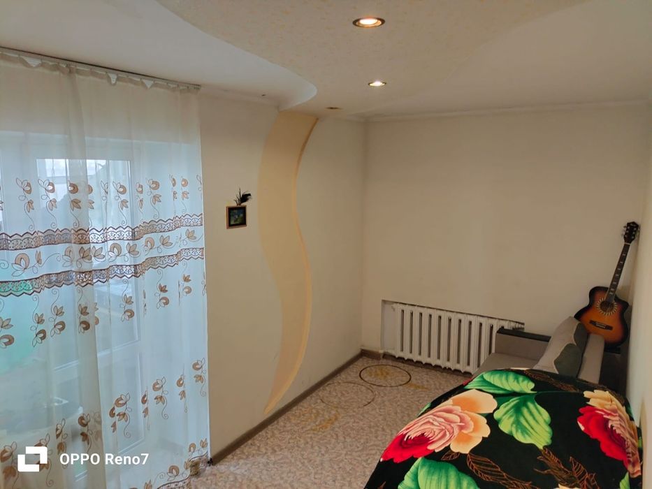 Уй сатылад КВ  5 ши этаж