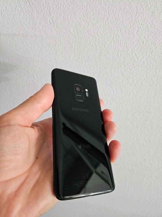 Samsung Galaxy S9 64 gb liber de retea.