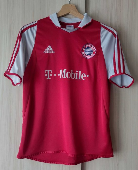 Bayern Munchen / Adidas - футболна тениска на Байерн Мюнхен за 164см.