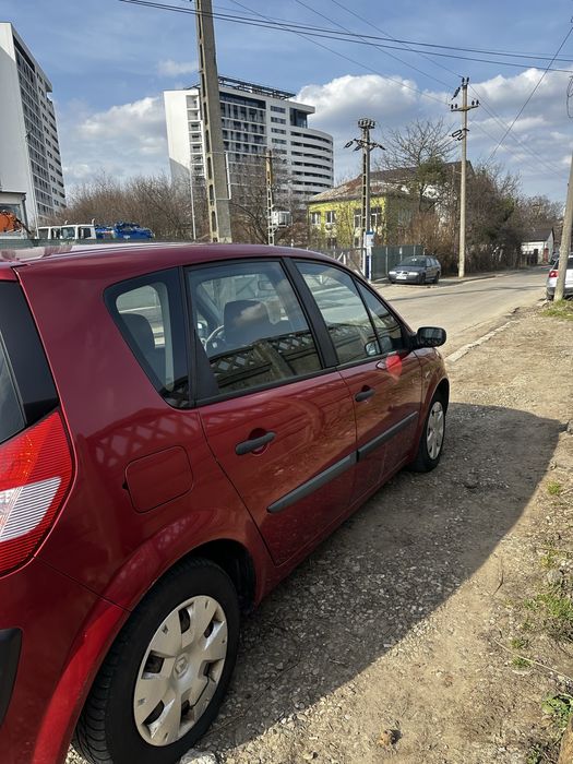 Vand renault scenic  distributie schimbata recent!