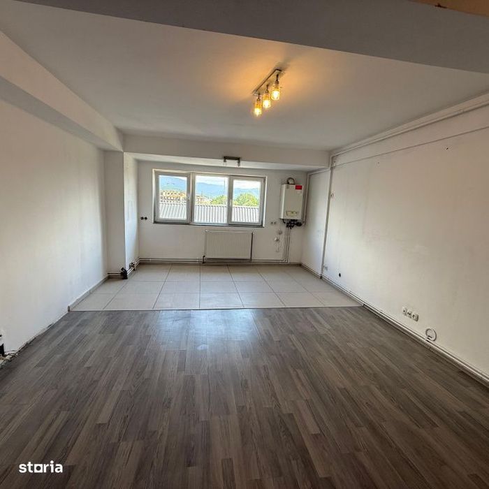 Apartament cu 4 camere, Zona Brancoveanu