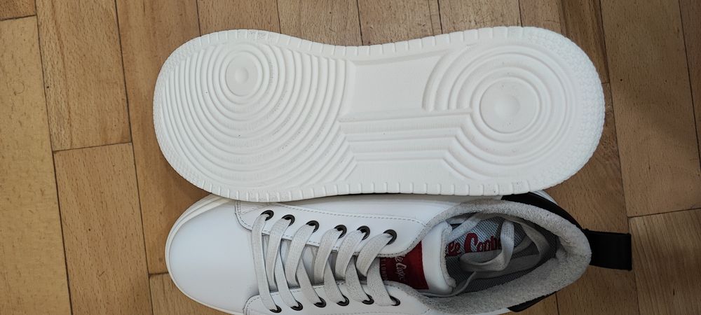 Оригинални дамски обувки Lee Cooper