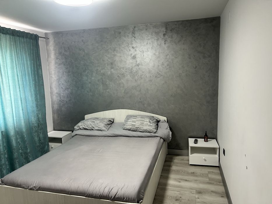 Inchiriez apartament