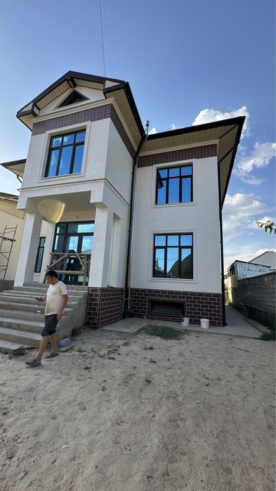 Жидкии травертин / Обрамление окон