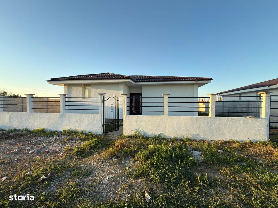 Casa individuala - 4 camere - 3 bai - Teren 369mp