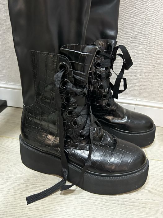 Сапоги женские кожаные новые!