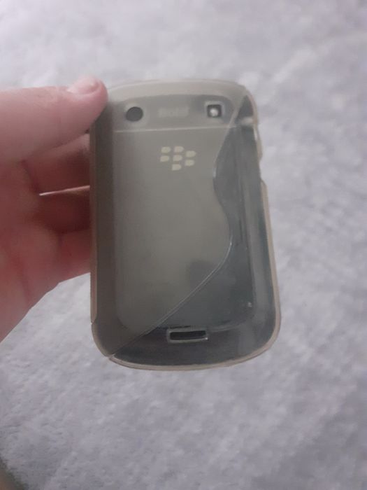 Telefon blackberry 9900-ca nou