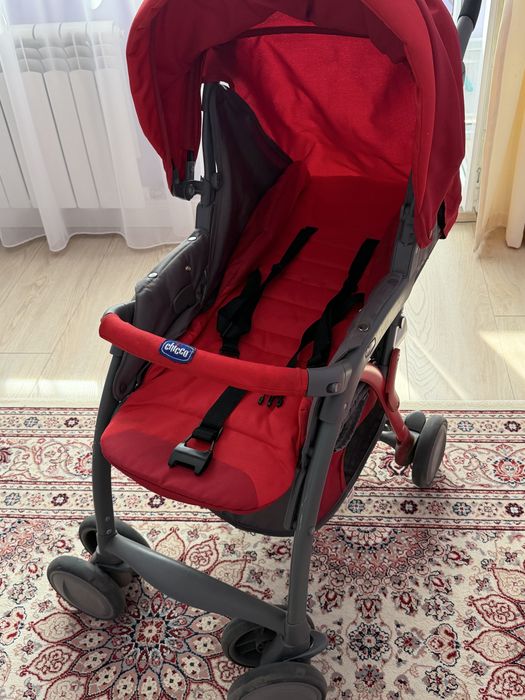 Коляска демисезонная Chicco
