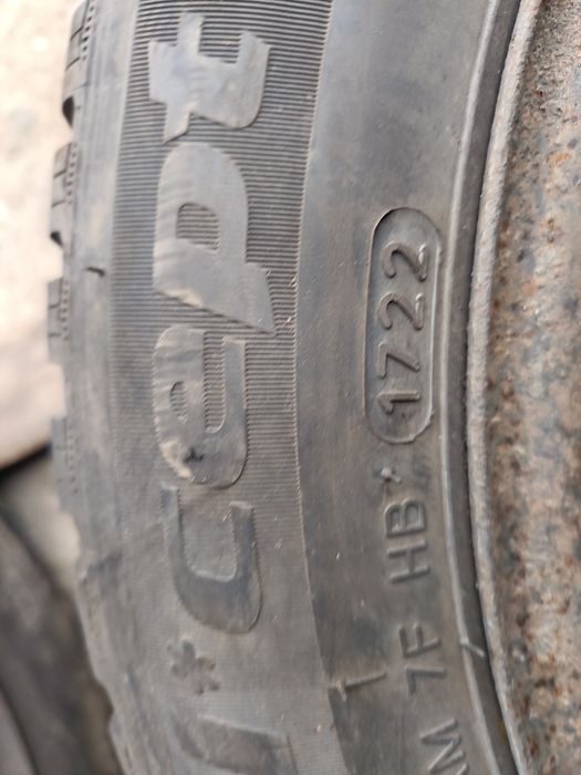 Зимни гуми -2022г.-15цола-195/55-1бр.-40€-" HANKOOK"- като нови