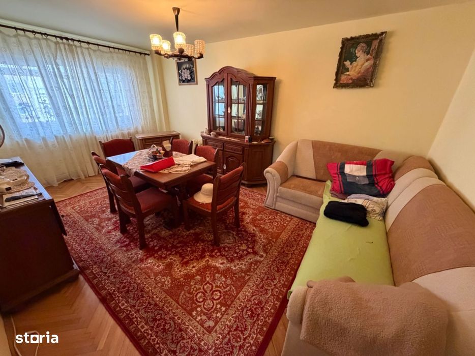 Apartament 3 camere, etaj 2 - Cugir