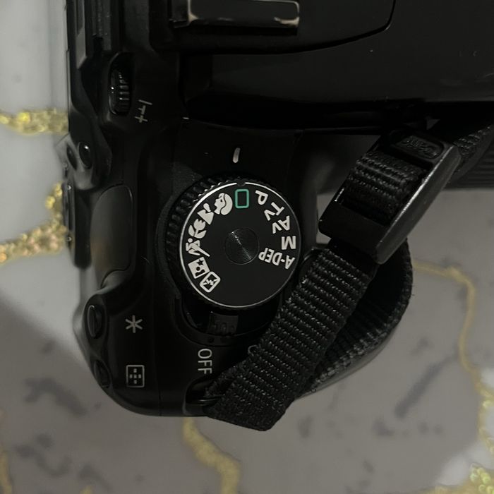 Canon (EOS) 400D