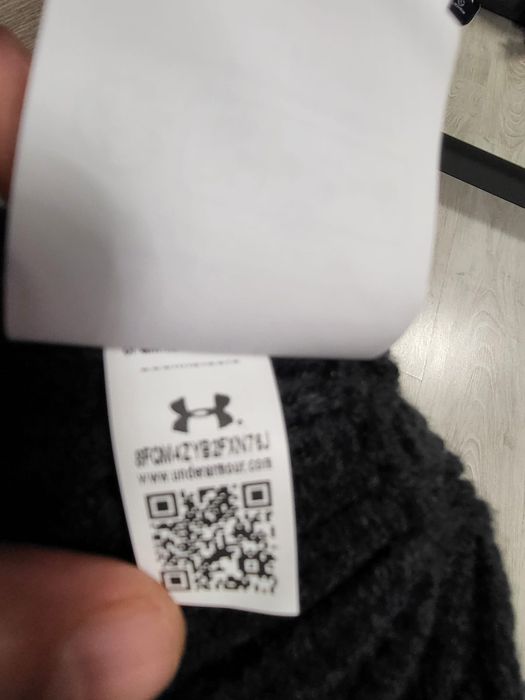 Căciulă Under Armour, nouă cu etichetă