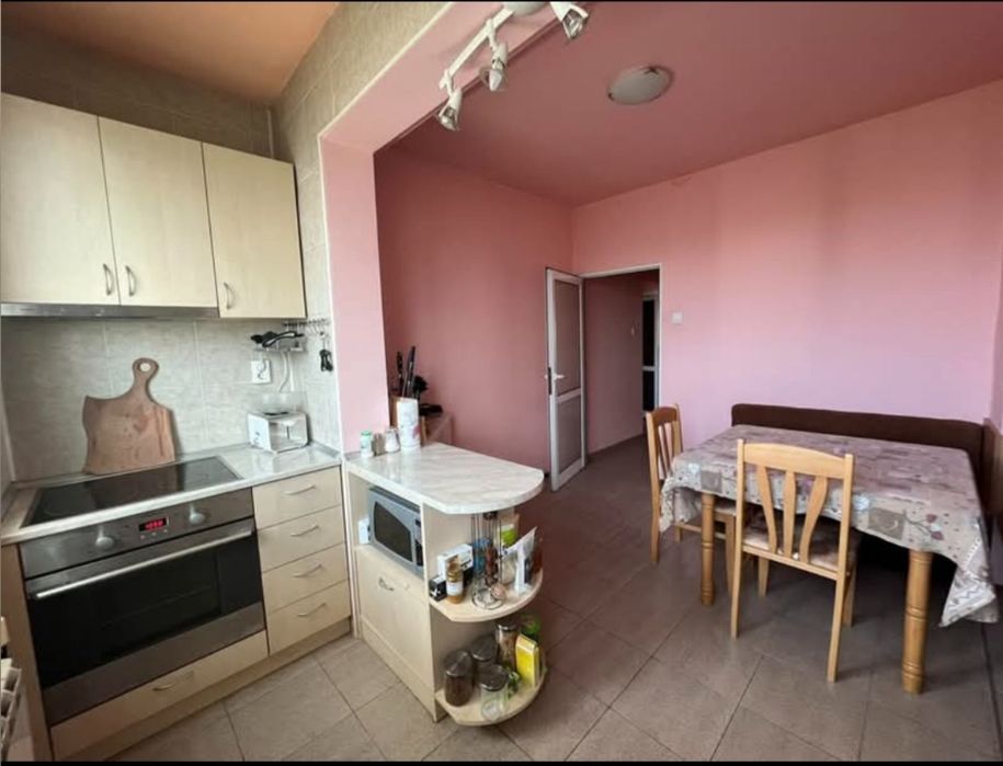 Дава се под наем Тристаен апартамент в София, Дианабад - 86 кв.м за 900 € - Снимка #2