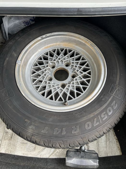 Части за бмв е30