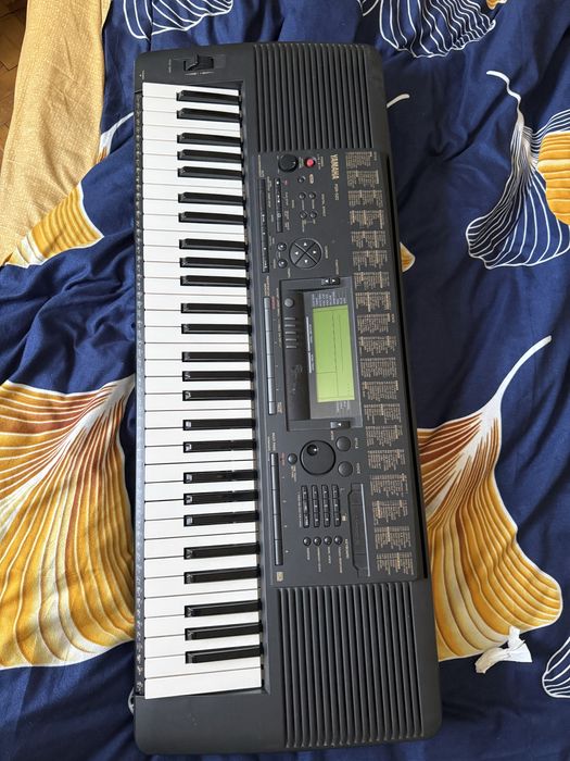 Vand orga YAMAHA PSR 520