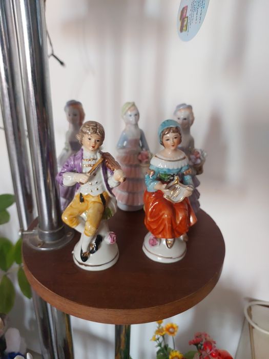 Продам статуэтки