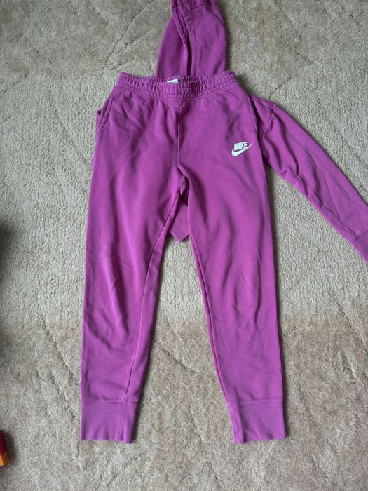 Дамски оригинален екип Nike