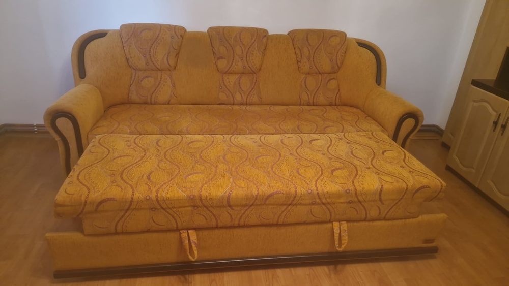 Canapea extensibilă + 2 fotolii – stare foarte bună