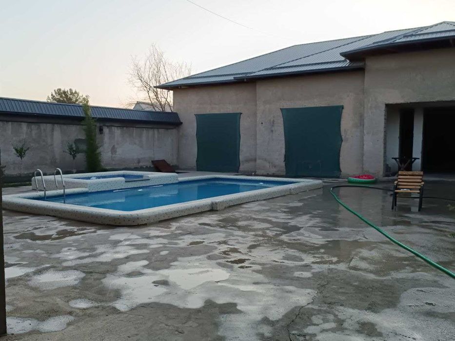 Dacha sotiladi Yangi O'zbekiston bog'i yaqinida