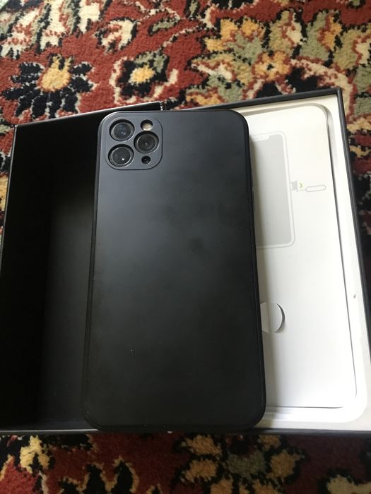 Продам iPhone 11 Pro Max 256 гб