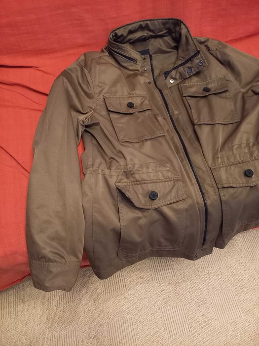 Продавам спортно сако.