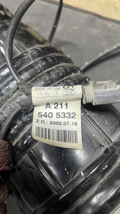 Задние пневмобаллоны Мерседес S211 универсал