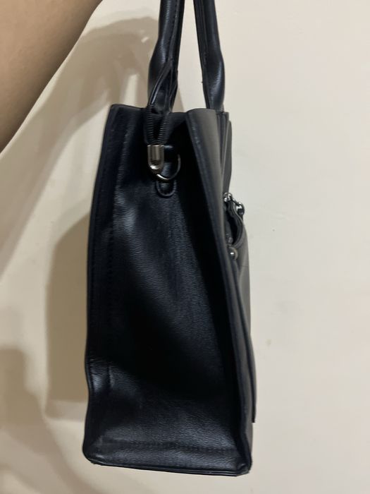 Женская сумка черная