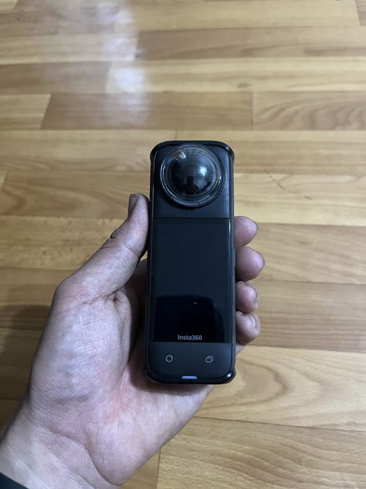 Инста 360 х4.