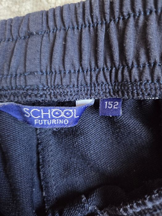 Продам трико 2 пары (чёрные и синие) размер 152