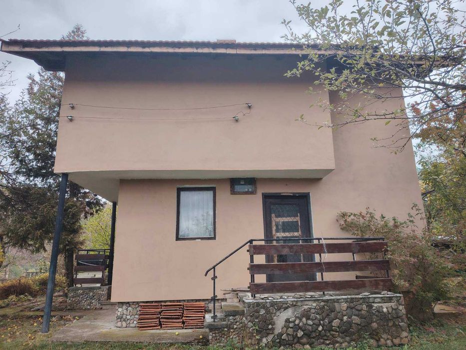 Продава се Къща в с. Гложене, Област Враца - 100 кв.м за 450 €/кв.м - Снимка #1