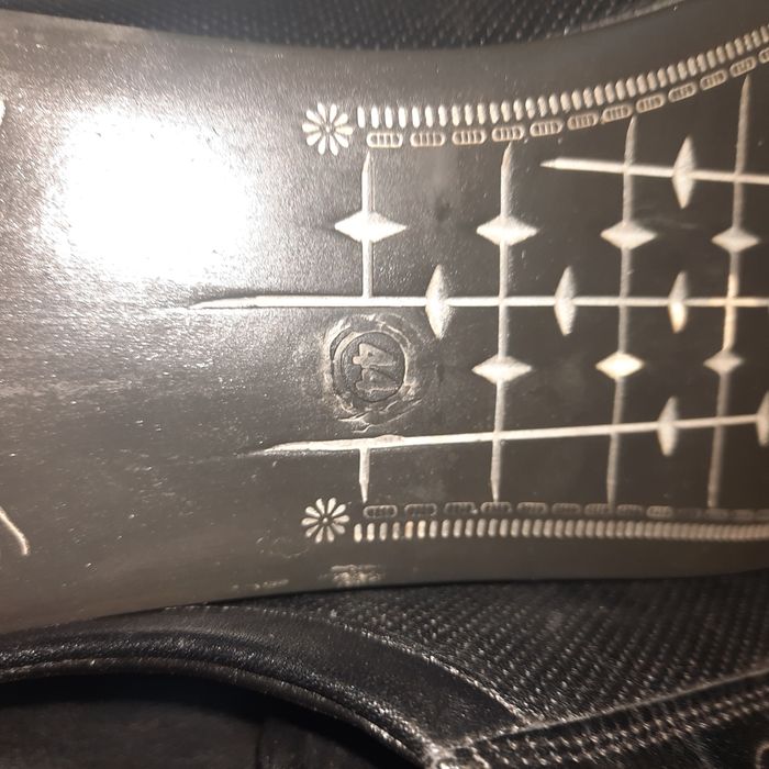 Продавам кожени маратонки (обувки) калцуни и ръкавици за зимен риболов