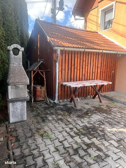 Casa tip vila cu 4 apartamente de vanzare Sovata, Mures