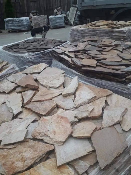 Vând piatra naturala asiguram montaj și transport