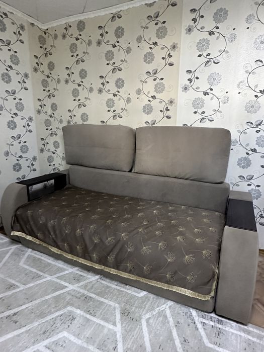 Продам диван раздвежной