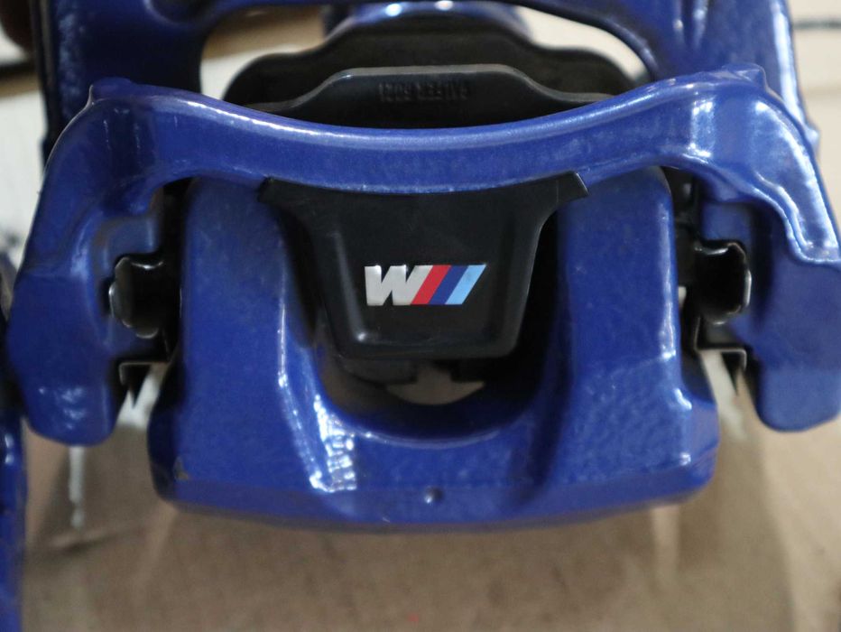 Сини апарати и дискове БМВ Г20 Г22 Г30 Г31 Г11 Г12  М-спорт спирачки